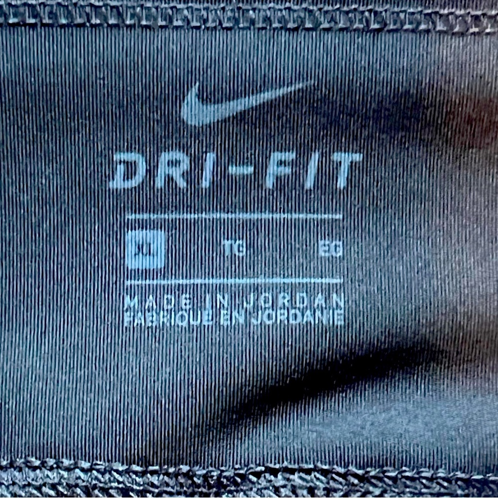 Womens XLarge Nike Shorts - New Wo Tags